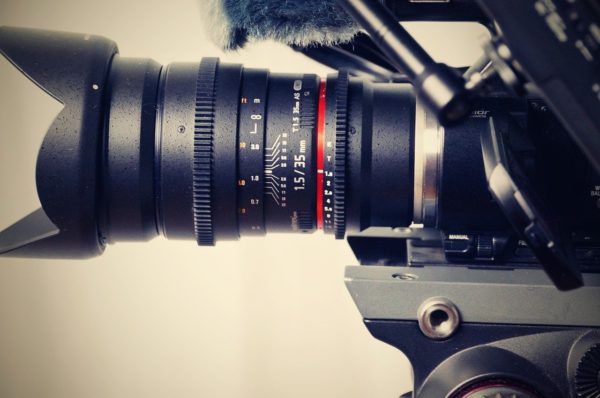 Louer sa maison pour un tournage de cinéma ou publicité : comment ça fonctionne ?